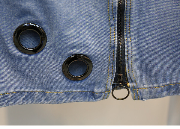 Дамска дънкова пола с много интересен цип