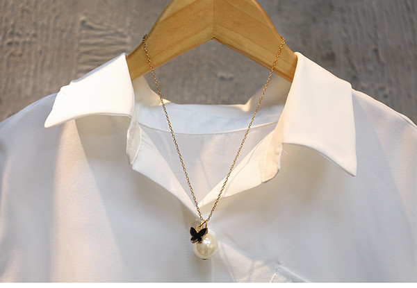 shirt Sport-κομψές κυρίες σε μαύρο και άσπρο