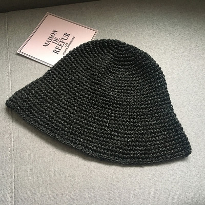 Ζωηρά χρώματα πλεκτά καπέλα για τις κυρίες