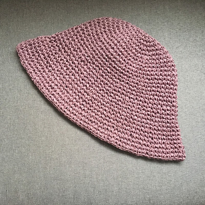 Ζωηρά χρώματα πλεκτά καπέλα για τις κυρίες