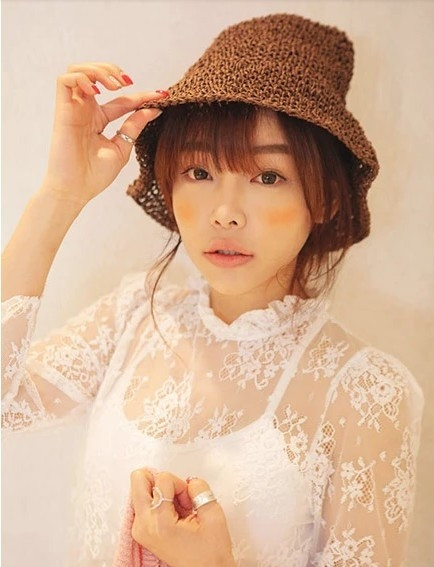 Ζωηρά χρώματα πλεκτά καπέλα για τις κυρίες