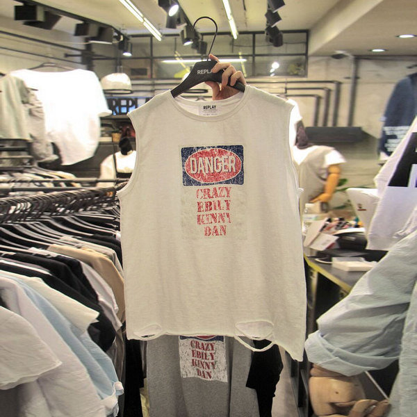 Οι γυναίκες αμάνικη μπλούζα καθημερινά επισημαίνονται σε δύο χρώματα