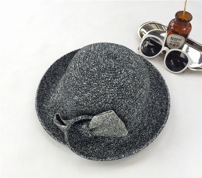 Μεγάλη καπέλο κυρίες παραλία με κορδέλα πολύ ενδιαφέρουσα