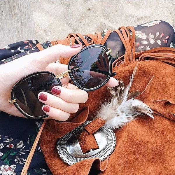 Πολωμένο γυαλιά ηλίου για τις γυναίκες σε στυλ ρετρό