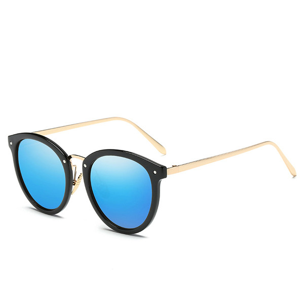 Εξαιρετική γυαλιά - ρετρό στυλ με χρωματιστά γυαλιά