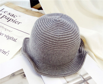 Αναδιπλούμενο κυρίες καλοκαίρι καπάκι σε πέντε διαφορετικά χρώματα