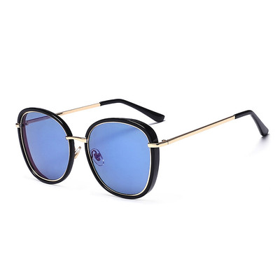 Κομψή γυαλιά ηλίου με ευρυγώνιους φακούς