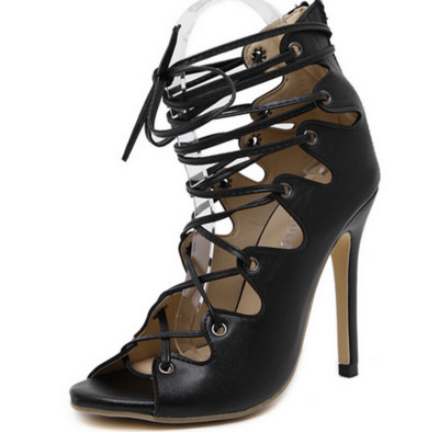 Πρόστιμο κυρίες σανδάλια με μαύρες γραβάτες - δύο κομψά μοντέλα