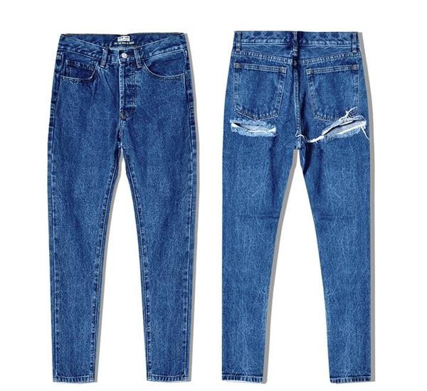 Γυναικεία τζιν  σχισμένα στο πίσω μέρος των μηρών 