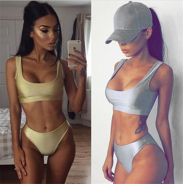 Φρέσκα Maillot από 2 μέρη στα διαφορετικά χρώματα