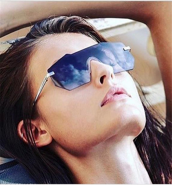 Μοντέρνα γυαλιά ηλίου μη τυποποιημένες σχήμα