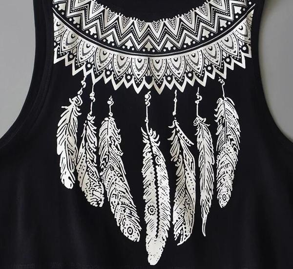 Οι γυναίκες potniche σε δύο χρώματα με ινδική μοτίβα