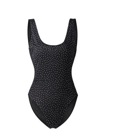 Όλα σε ένα μεγάλο μαγιό