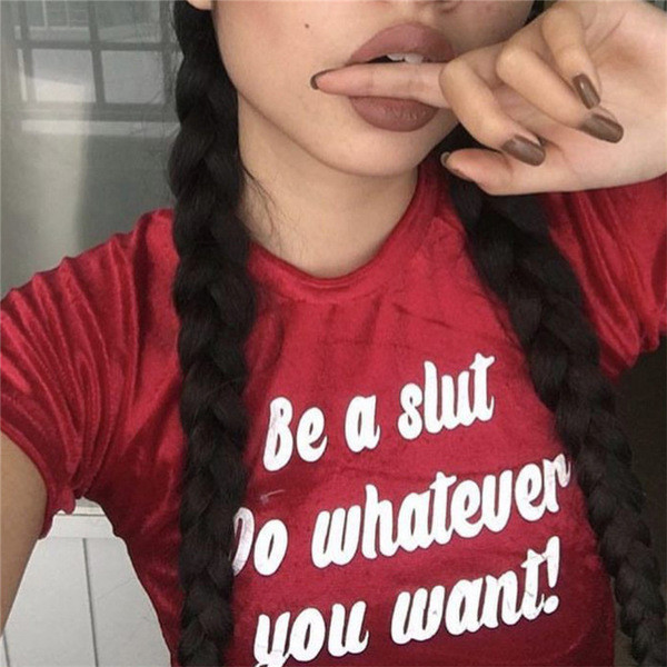 μπλούζα κόκκινα βελούδινα Μεγάλη κυρίες επισημαίνονται