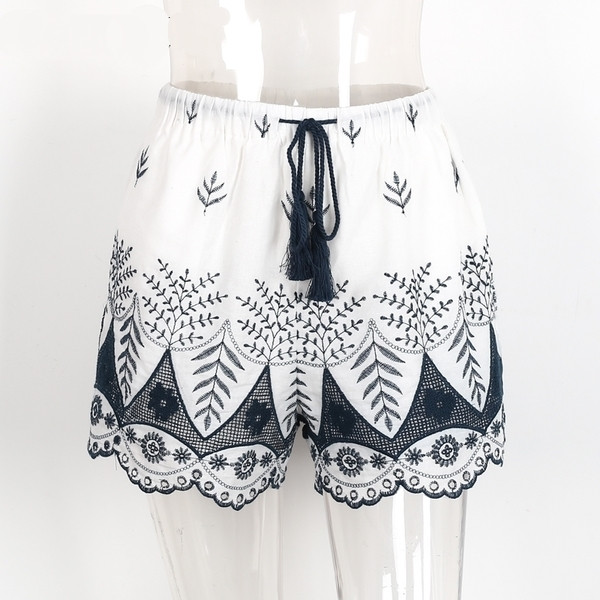 Οι γυναίκες καλοκαίρι σύντομη παντελόνι με ριγέ print σε λευκό και μπλε