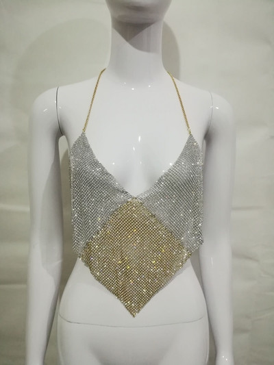 Μεγάλη κυρίες βράδυ και πολύ αφρώδη γιλέκο