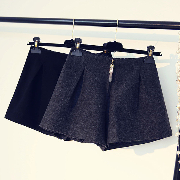 Ευρεία σορτς μαλλί με φερμουάρ