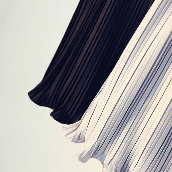 Χτύπησε το καλοκαίρι μοτίβο ευθεία πλισέ φούστα