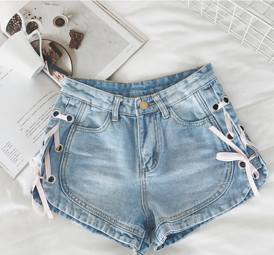 Πολύ όμορφες κυρίες τζην παντελόνι με δεσμούς