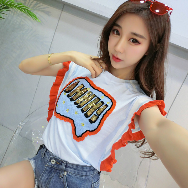 Svezharska κυρίες T-shirt με βολάν και κέντημα