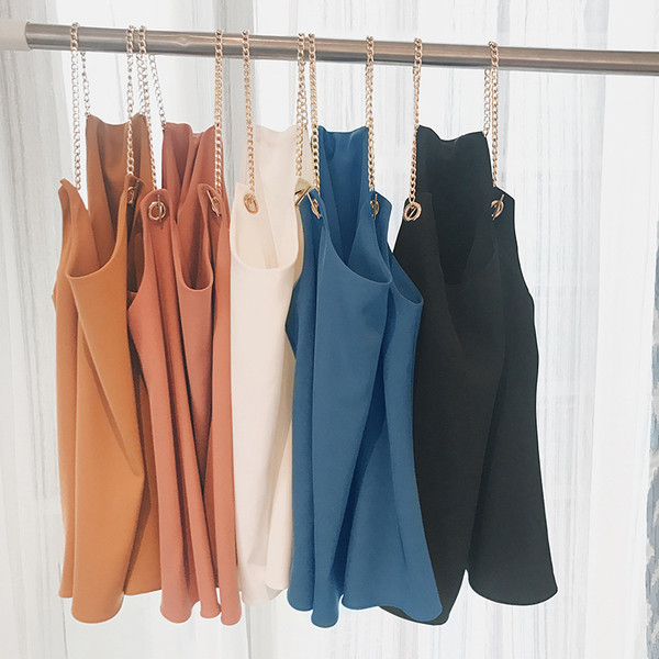 Елегантен дамски потник в пет различни цвята със златисти презрамки