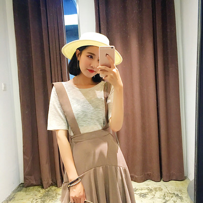 Καθημερινά κομψό T-shirt με κοντά μανίκια