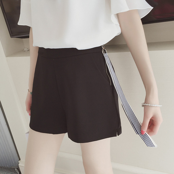 Οι γυναίκες κομψή περιστασιακή αθλητικά σορτς