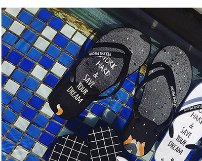 Άνετα  γυναικείες ανοιξιάτικες παντόφλες  για την παραλία και την καθημερινή ζωή