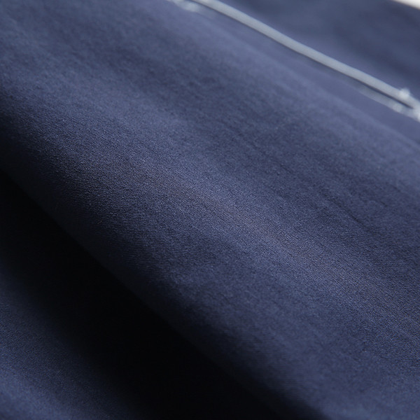 Καθημερινά κυρίες φούστα με όμορφα κεντήματα