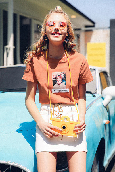 καθημερινή σπορ πουκάμισο γυναικών με κοντά μανίκια και εκτύπωσης