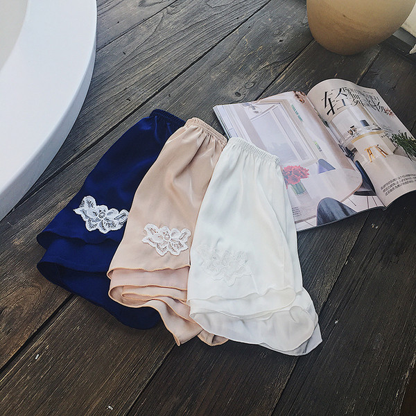 Καλοκαίρι λεπτό άνετα σορτς ενδιαφέρον ύφασμα σε 3 χρώματα