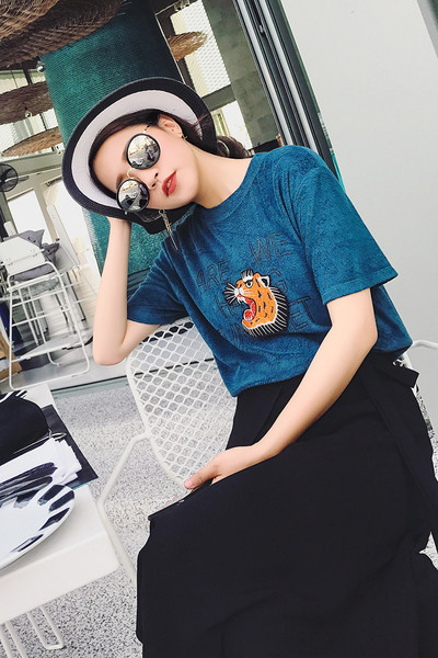 καθημερινή T-shirt κομψό κυρίες με κοντό μανίκι με κέντημα