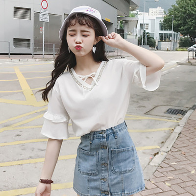 Μεγάλη γυναίκες καθημερινά shirt με V-neck σε δύο διαφορετικά χρώματα