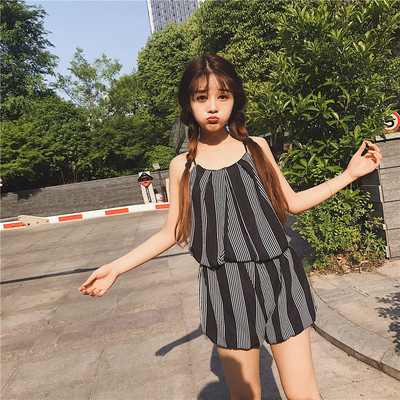 Σετ 2 μέρη που περιλαμβάνει ένα πουκάμισο ριγέ και σορτς