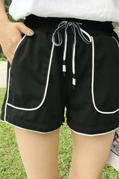 Οι γυναίκες σύντομο άθλημα shortichki