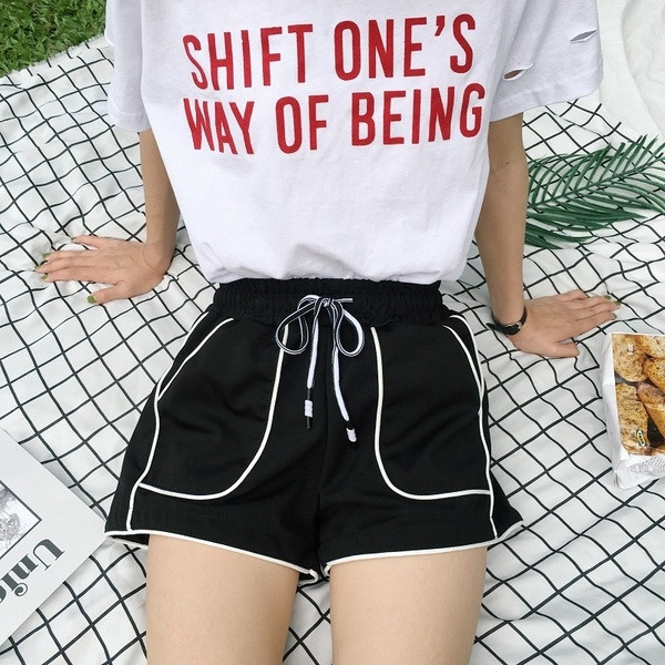 Οι γυναίκες σύντομο άθλημα shortichki