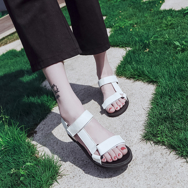 Ежедневни ниски сандалки с неплъзгаща се подметка в два цвята