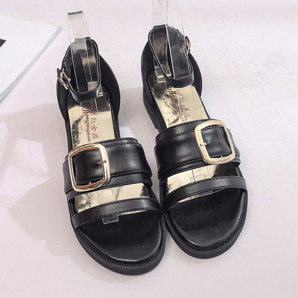 Καθημερινά γυναικεία παπούτσια με μικρό τακούνι και χρυσή τακά