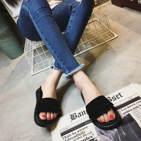 Πολύ άνετες γυναικείες παντόφλες  με αντιολισθητική σόλα