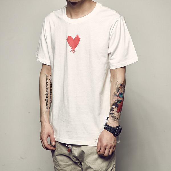 Βαμβάκι λευκό T-shirt με κοντά μανίκια και απλικέ καρδιά