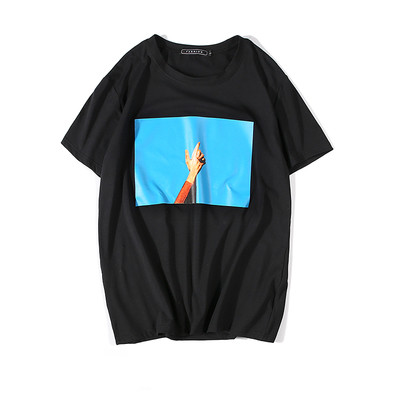 Καθαρό βαμβάκι T-shirt σε μαύρο και άσπρο με πολλά ενδιαφέροντα σφράγιση