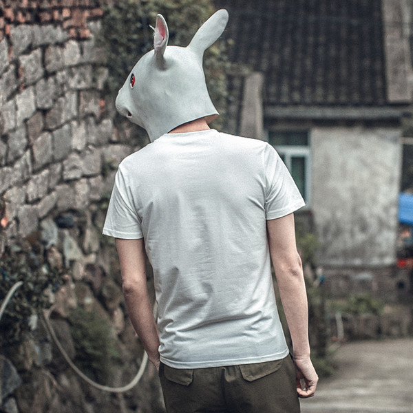 Καθαρό βαμβάκι T-shirt σε μαύρο και άσπρο με πολλά ενδιαφέροντα σφράγιση