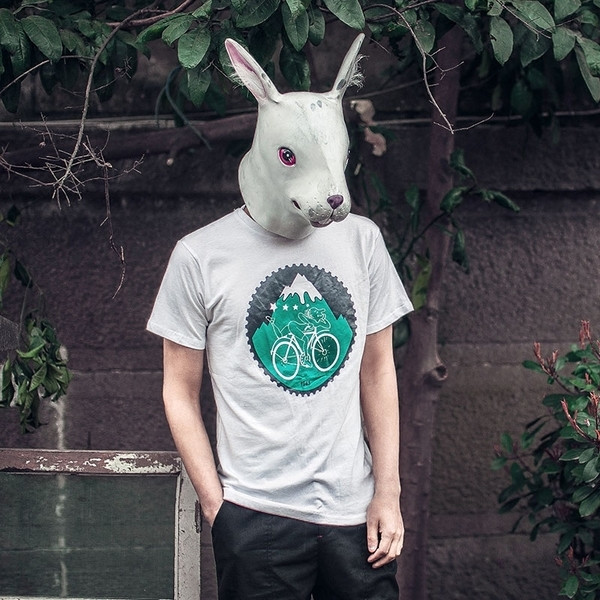 περιστασιακό πουκάμισο ανδρών με απλικέ ποδηλάτη