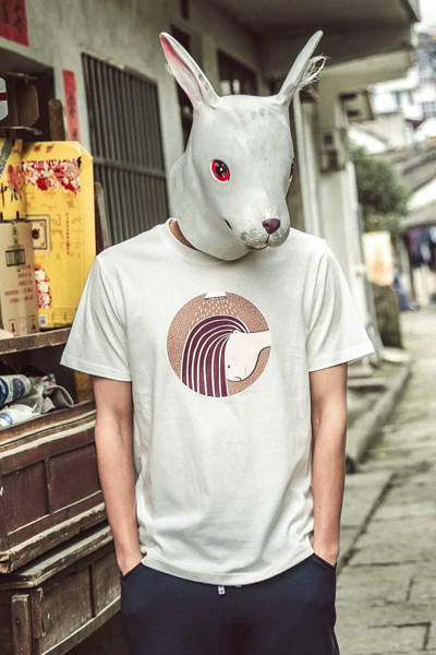 πουκάμισο Τρέχουσα άνδρες με κοντά μανίκια και ένα διασκεδαστικό εκτύπωσης