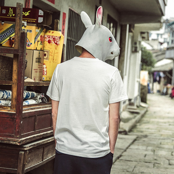 πουκάμισο Τρέχουσα άνδρες με κοντά μανίκια και ένα διασκεδαστικό εκτύπωσης