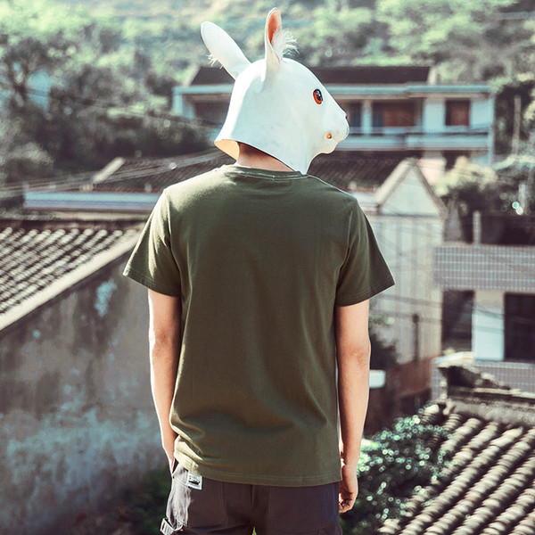 Φρέσκα μπλούζα με μια πολύ ενδιαφέρουσα και διασκεδαστική εφαρμογή σε τρία χρώματα