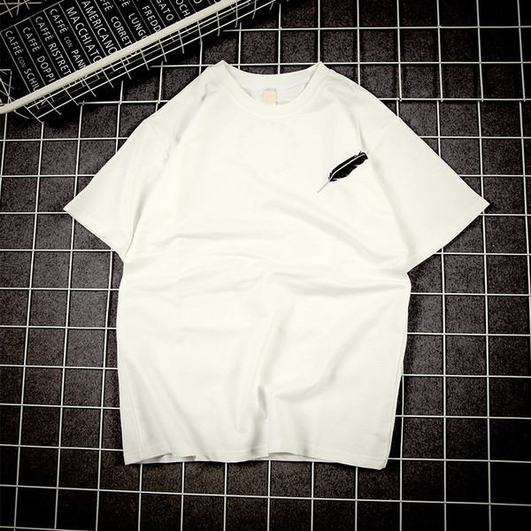 πουκάμισο Πολύ ενδιαφέρον των ανδρών με κοντά μανίκια σε μαύρο και άσπρο με απλικέ - ινδική φτερά