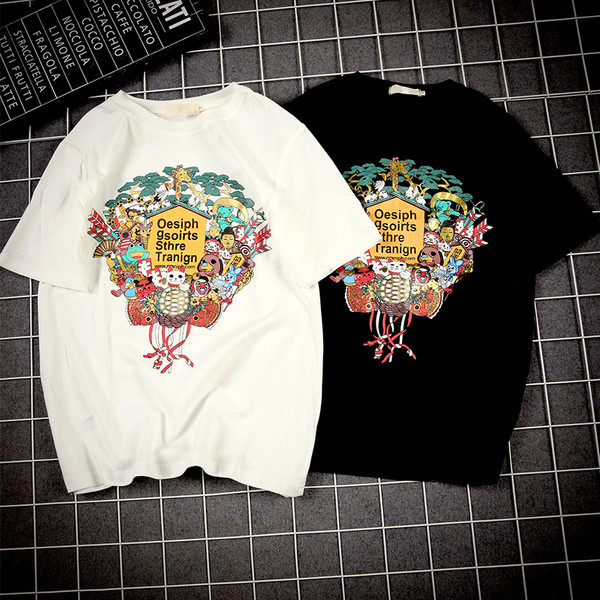 Много модерна мъжка блузка с къс ръкав и изключително красива шарена щампа