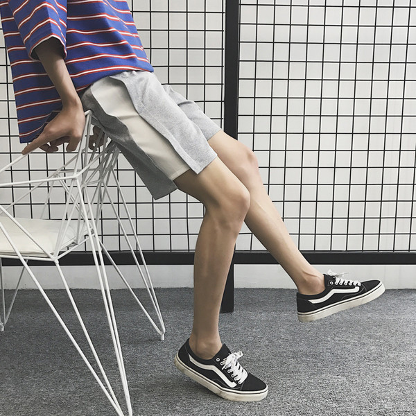 Κομψή σορτς σε πολλά διαφορετικά χρώματα