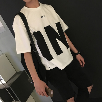 Μεγάλη ευρεία αρσενικό T-shirt σε διάφορα χρώματα